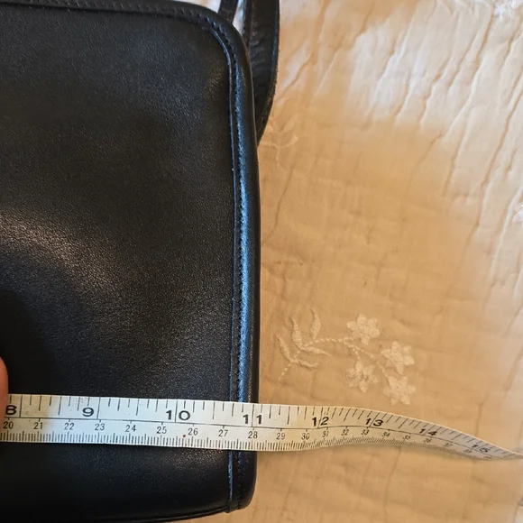 Vintage Coach Sutton Y2K Leather Crossbody Shoulder Bag ZipTop Outside Pockets - Picture 13 of 16